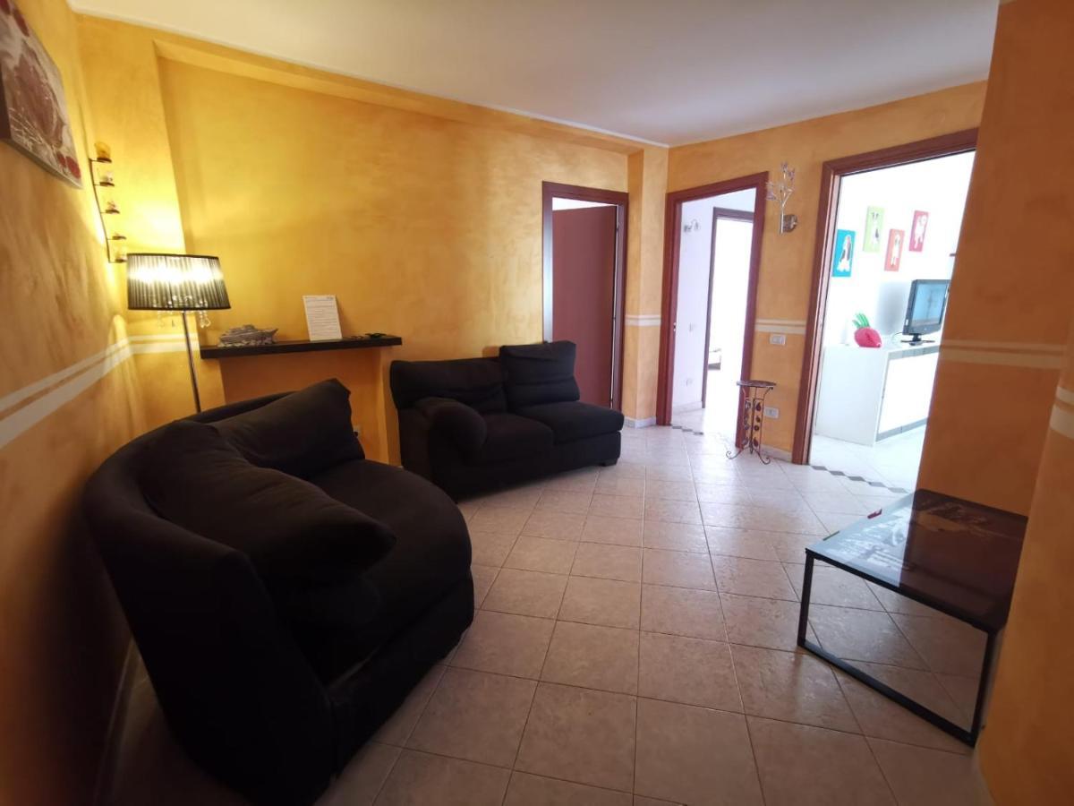 Casa Giorgia Cagliari Camera Exterior foto